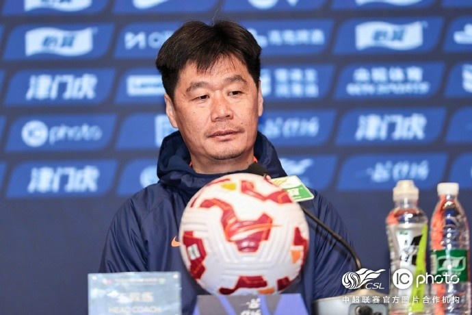  李霄鵬：希望明天比賽能打出一些新的東西，取得一個(gè)好的結(jié)果