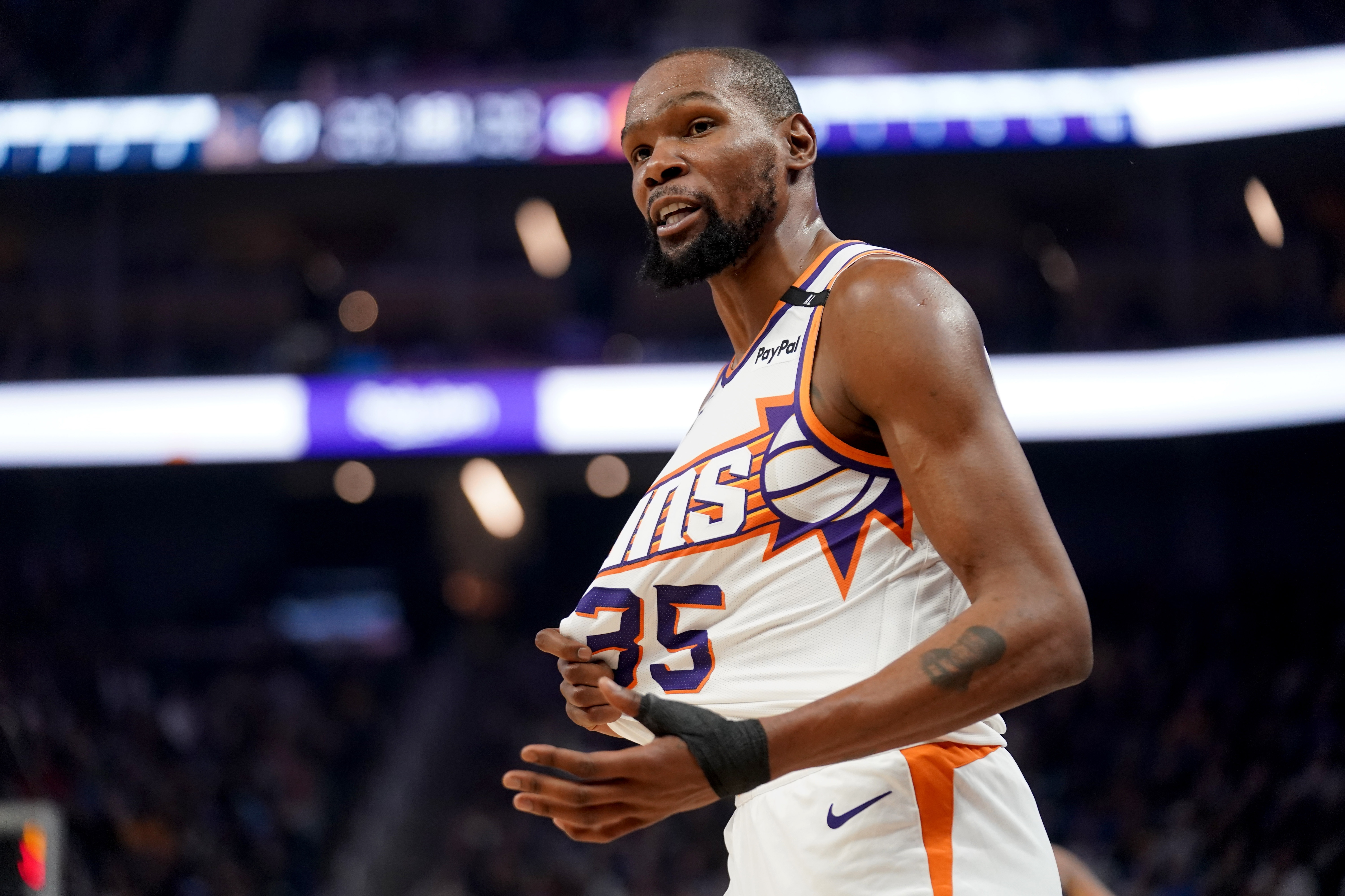  太陽更衣室有毒？KD：你只呆了五分鐘 這種說法不公平且不負(fù)責(zé)任