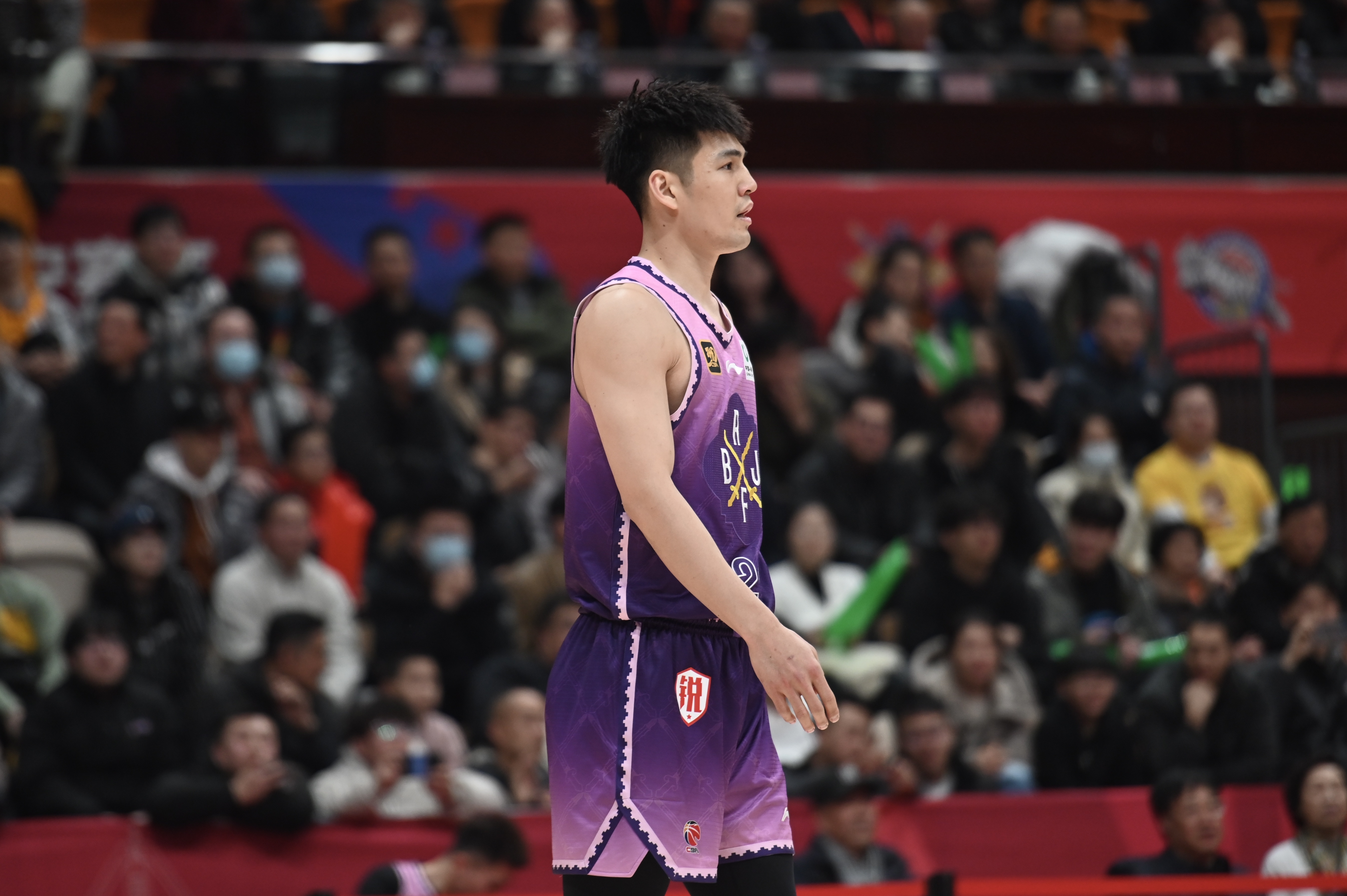  表現(xiàn)可以！陳國(guó)豪8中5拿到13分3板1斷