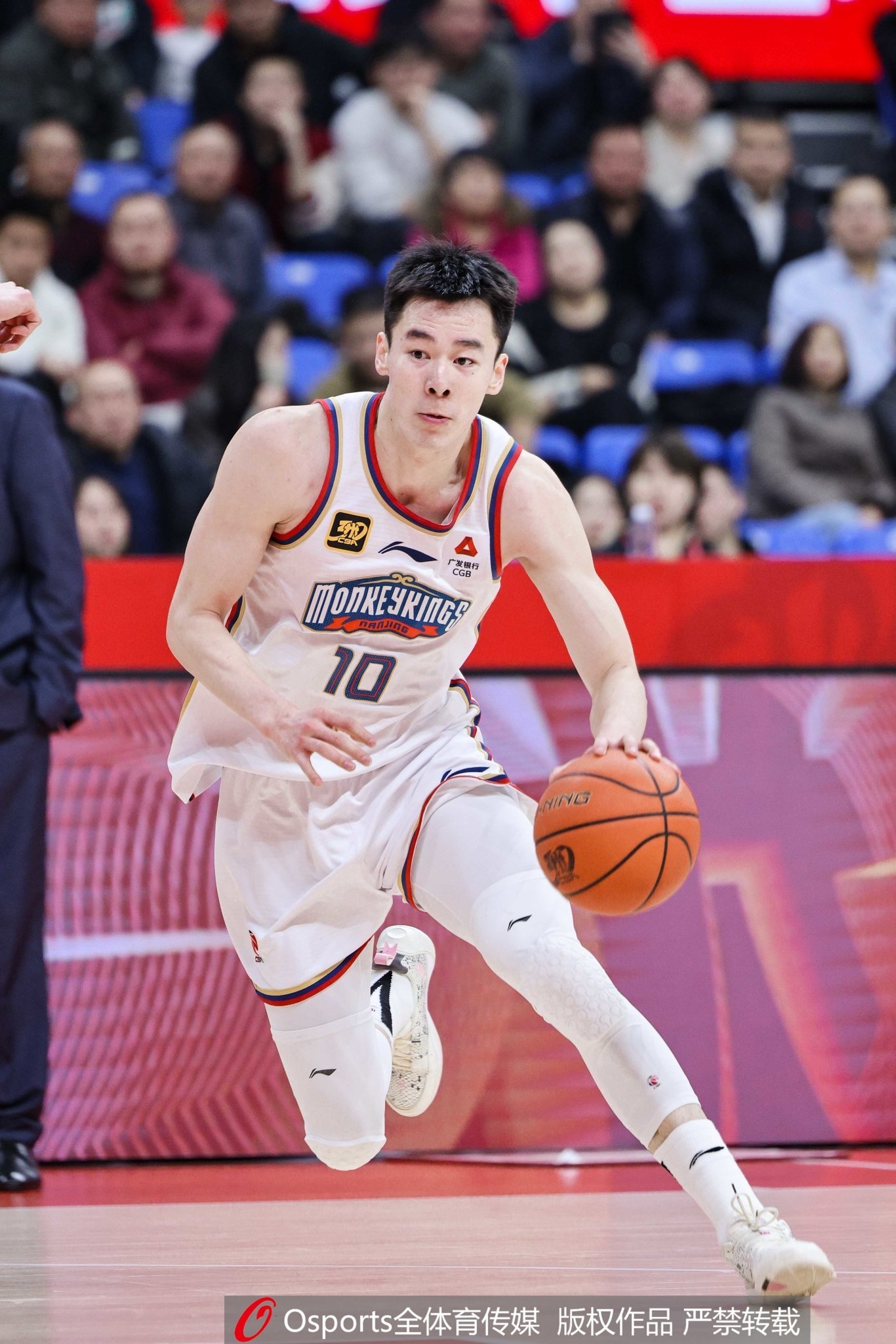  沖擊力十足！郭昊文17投5中&罰球14中12 得到24分10板5助